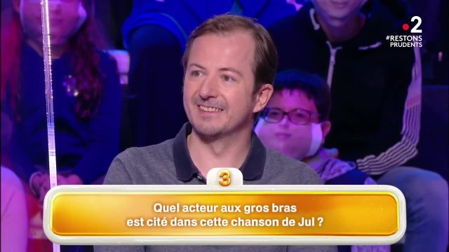 VOICI - nagui se moque du physique de Vincent Dedienne