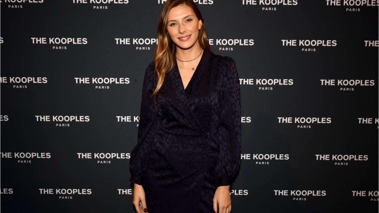 VOICI Camille Cerf : ses aventures sexuelles ne sont pas trop passées auprès de ses grands-parents