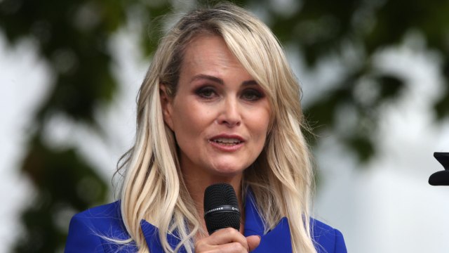 VOICI Laeticia Hallyday : cette proposition que Laura et David devraient accepter