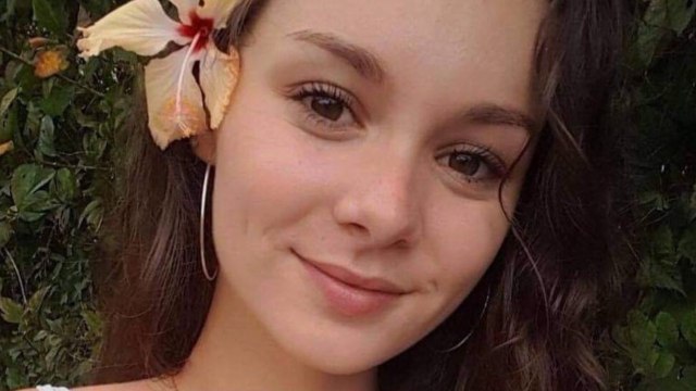 VOICI - Miss France 2021 : qui est Louisa Salvan, Miss Nouvelle-Calédonie 2020 ?