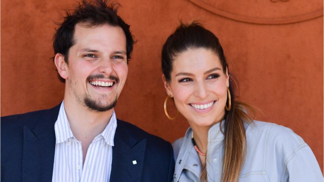 VOICI : Laury Thilleman publie des photos dossier de Juan Arbelaez, il s'agace dans les commentaires