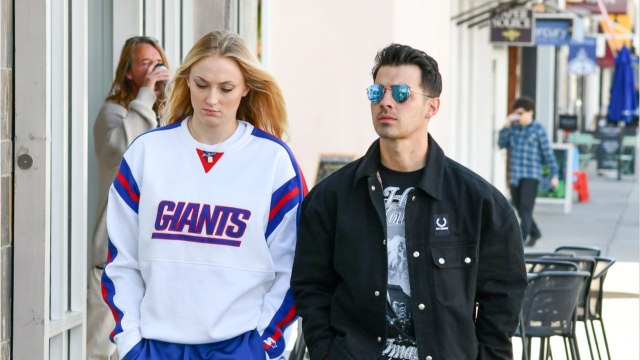 VOICI Joe Jonas et Sophie Turner parents : découvrez le sexe et le prénom du bébé
