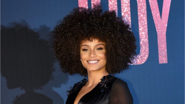 VOICI Alicia Aylies en maillot de bain très échancré : ses abonnés s’enflamment