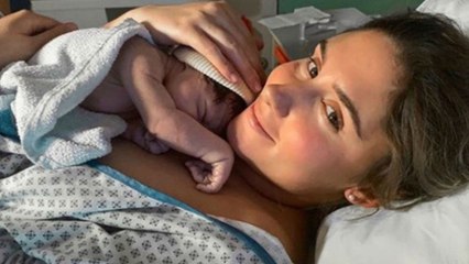 VOICI - Jesta (Koh-Lanta) se confie sur ses premières difficultés de jeune maman