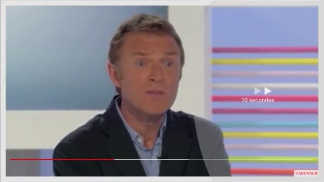 VOICI - Christophe Hondelatte : le défi fou lancé aux fans de Faites entrer l'accusé sur Twitter