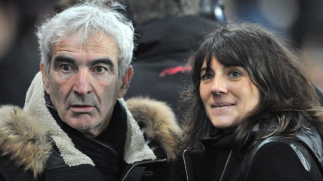 VOICI Estelle Denis chambre Raymond Domenech sur la question du mariage