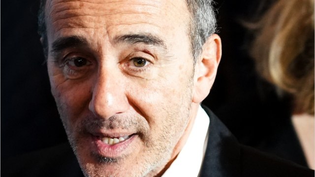 VOICI Elie Semoun lance un déchirant appel à l’aide sur Twitter pour son père en Ehpad