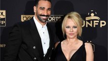 VOICI - Pamela Anderson raconte les terribles violences physiques qu’Adil Rami lui a fait subir