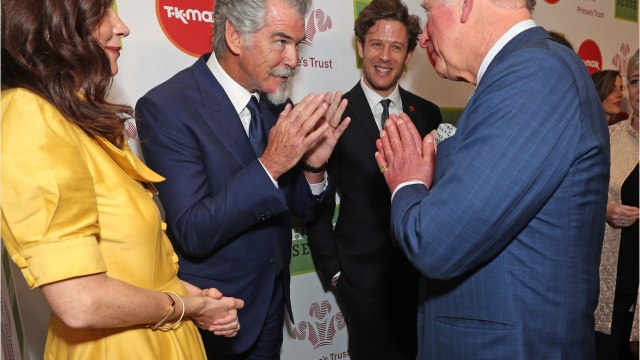 Voici - Pierce Brosnan : sa grosse frayeur après sa rencontre avec le prince Charles alors atteint du coronavirus