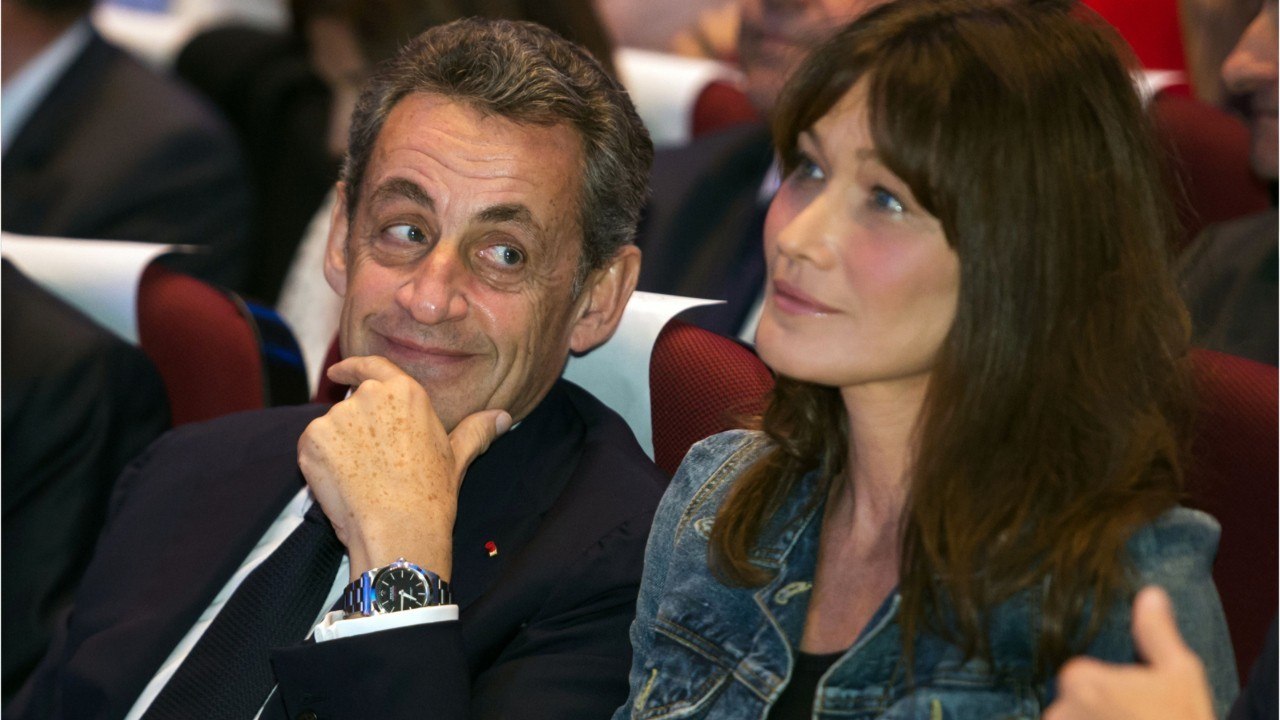 VOICI - Nicolas Sarkozy : la manière osée dont il a dragué Carla Bruni lors de leur première rencontre