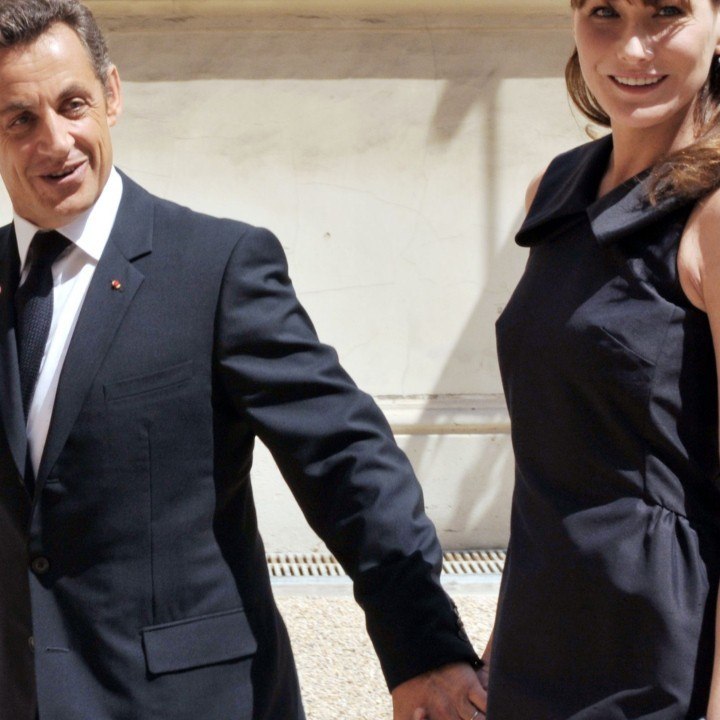 VOICI SCOIAL Carla Bruni : ce qu’elle ne supporte pas depuis qu’elle est mariée à Nicolas Sarkozy (1)