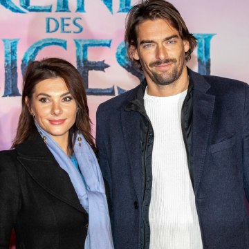 VOICI- Social// Alice Detollenaere : La Chérie De Camille Lacourt Opérée D'un Cancer Du Sein