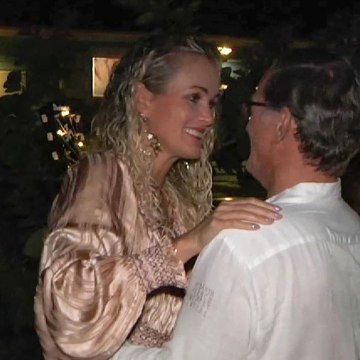 VOICI // SOCIAL - Laeticia Hallyday Règle Violemment Ses Comptes Avec Nathalie Baye Et Laura Smet