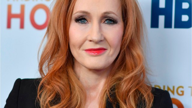 VOICI - J.K. Rowling : l'auteure de la saga Harry Potter provoque une vive polémique sur Twitter