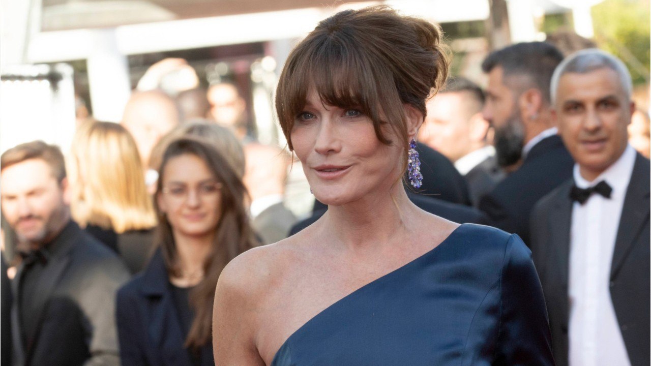 VOICI - Carla Bruni : sa ressemblance frappante avec Bella Hadid l’amuse
