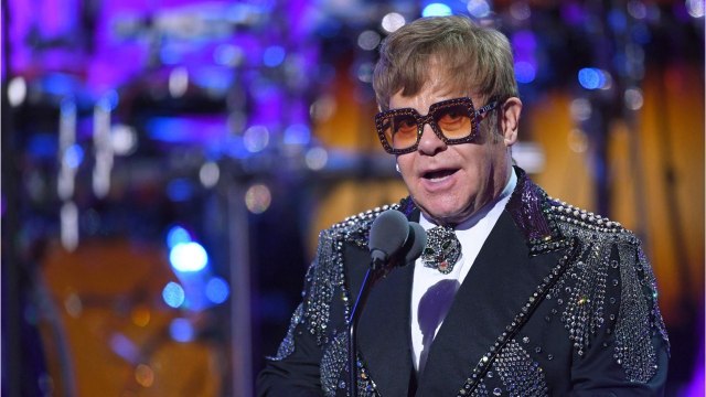 VOICI - Elton John : Face À D'énormes Pertes Financières, Il Est Forcé De Prendre Des Décisions Radicales