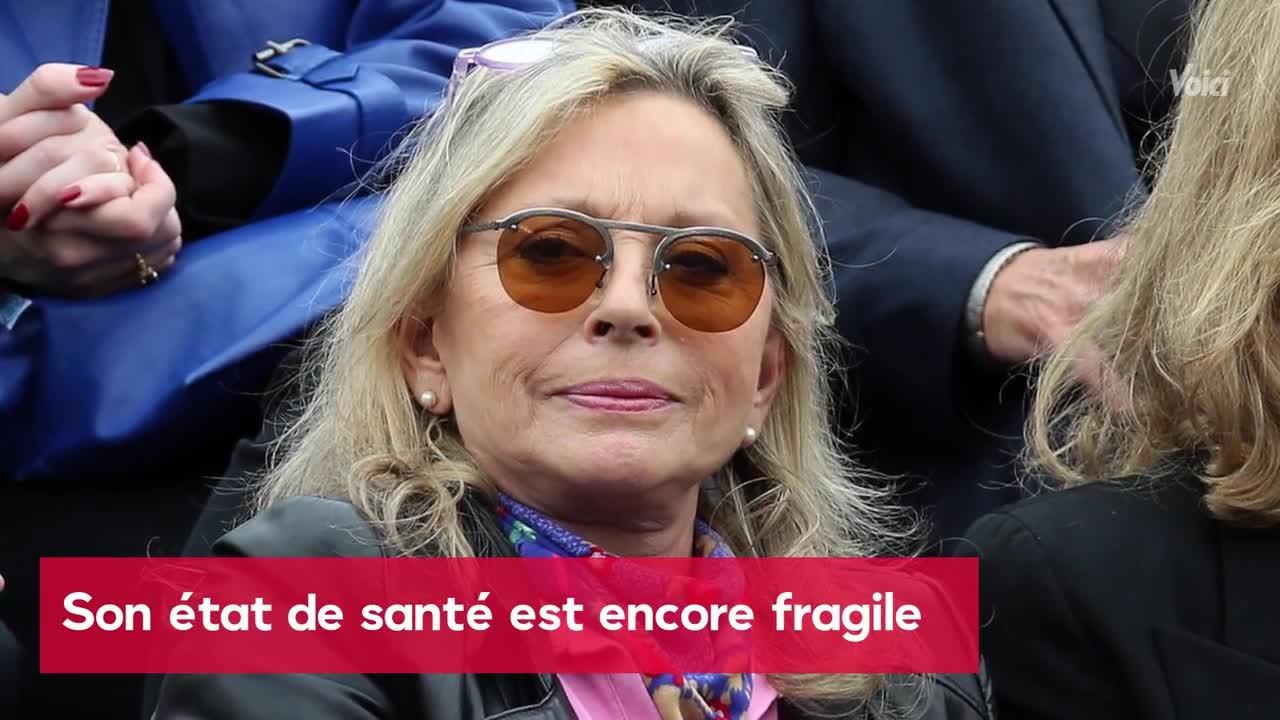 VOICI Véronique Sanson guérie de son cancer ? Sa réponse troublante