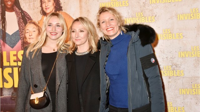 VOICI - Alexandra Lamy : ce défi fou qu’elle a relevé avec Chloé Jouannet et Audrey Lamy