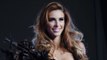 VOICI Miss Univers 2018 : Eva Colas affiche un maxi-décolleté, les internautes sont sous le charme