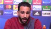 VOICI - Adil Rami : ce que lui demande toujours Pamela Anderson même s’il n’est « pas prêt 