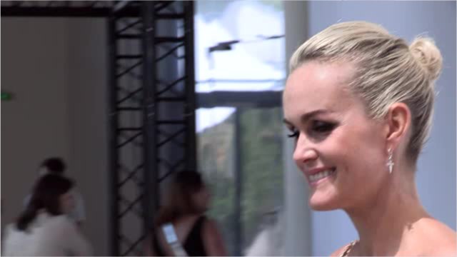 VOICI - Procès Hallyday : ce geste des avocats de David et Laura que Laeticia n’a pas dû apprécier