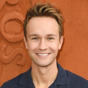 VOICI SOCIAL Cyril Féraud Totalement Métamorphosé : L'animateur Surprend Ses Fans !