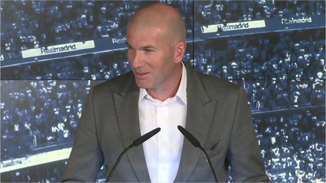 VOICI - Zinédine Zidane : son énorme salaire pour son retour au Real Madrid dévoilé