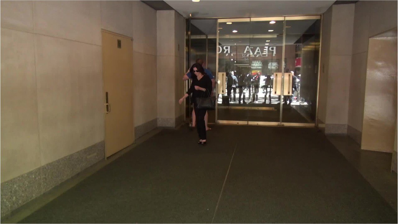 VOICI - Reboot de Beverly Hills, 90210 : Shannen Doherty accepte de redevenir Brenda Walsh à une seule condition