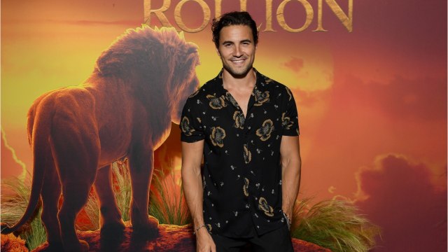 Voici - Olivier Dion victime d'usurpation d'identité : un homme utilise son nom pour attirer des jeunes filles