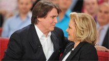 VOICI - Sylvie Vartan : son mari Tony Scotti jaloux de Johnny Hallyday ?