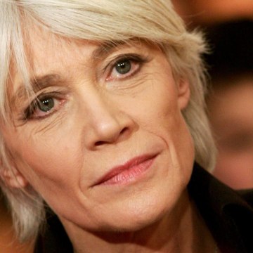 VOICI SOCIAL Françoise Hardy Atteinte D’un Cancer : Jacques Dutronc Donne Des Nouvelles Rassurantes (1)