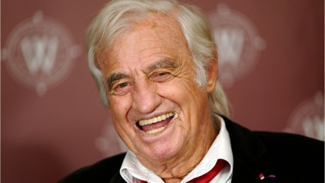 VOICI - Jean-Paul Belmondo : cette distinction honorable qu'il va recevoir de la part d'Emmanuel Macron