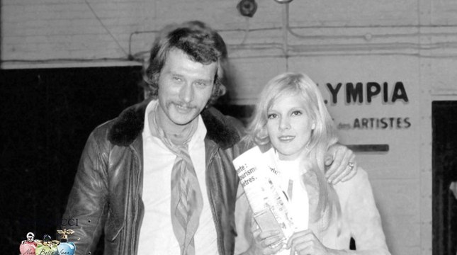 VOICI Johnny Hallyday : quand Sylvie Vartan « trouvait des filles » dans son lit en rentrant à l’hôtel