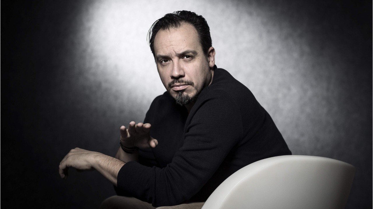 VOICI – Alexandre Astier (Kaamelott) victime d’une arnaque en plein tournage