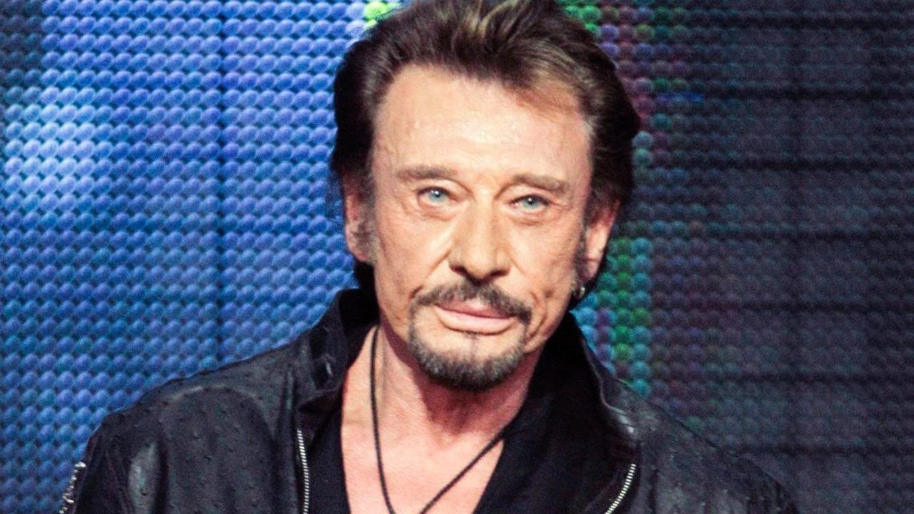 VOICI Johnny Hallyday enterré à Saint-Barth : cette découverte qui va insurger les fans