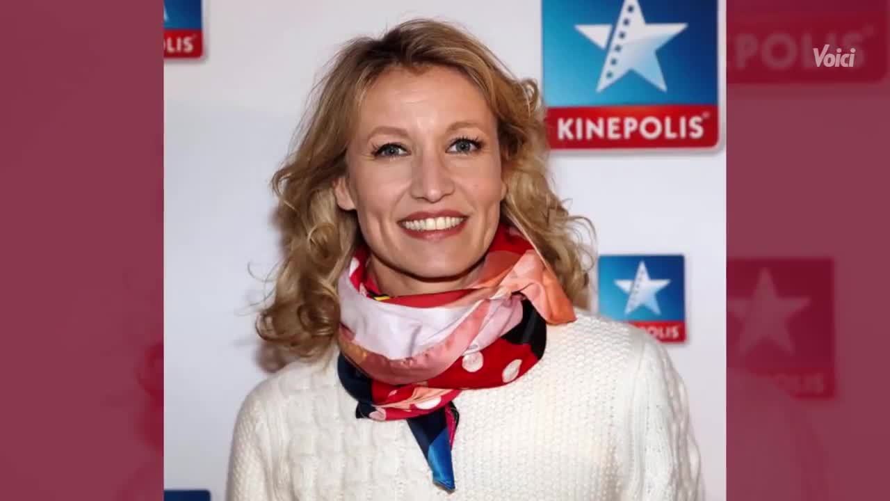 VOICI - Alexandra Lamy en Père Noël le soir du réveillon : le souvenir dont ne se « lasse pas » sa sœur Audrey