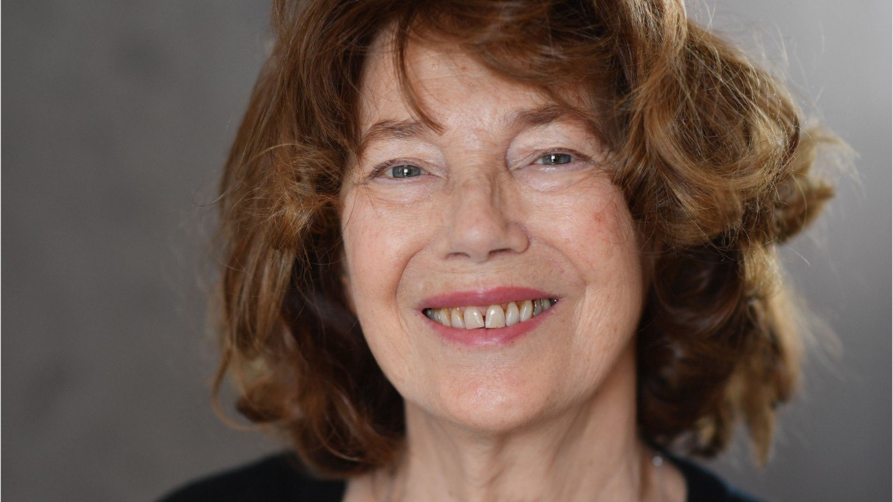 VOICI- PHOTO Charlotte Gainsbourg dévoile un cliché très personnel de son père Serge Gainsbourg