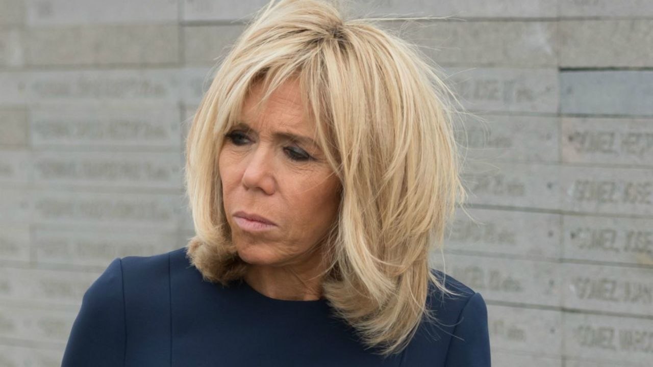 VOICI - Brigitte Macron lynchée : sa photo au bras de Marcel Campion ne passe pas DU TOUT