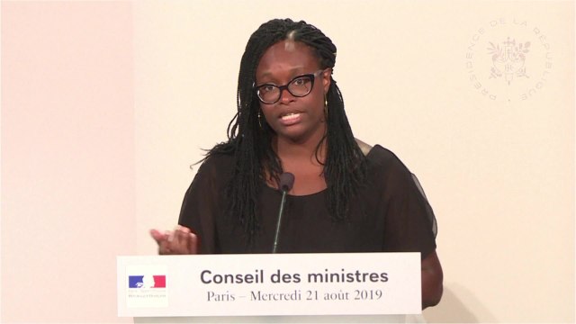 Voici - Sibeth Ndiaye évoque un confinement compliqué avec son mari Patrice Roques