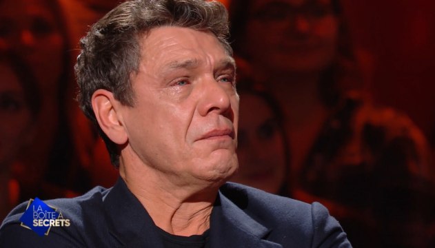 VOICI Exclu TL. Marc Lavoine fond en larmes et s'effondre dans La Boîte à secrets sur France 3