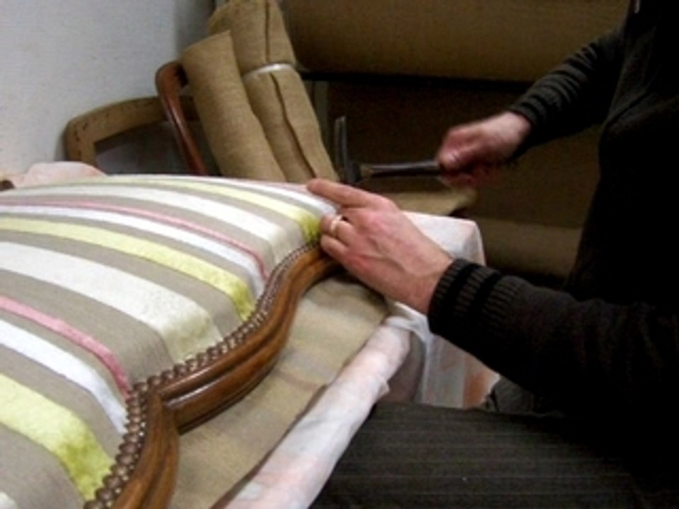 pose de clous decoratifs