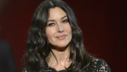 VOICI - Monica Bellucci en couple et amoureuse : elle se confie sur le nouvel homme de sa vie