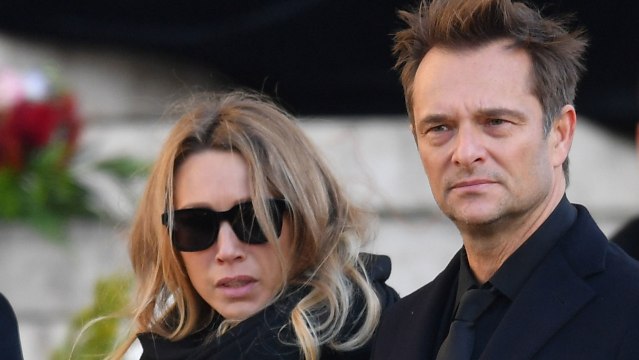 VOICI Johnny Hallyday : la preuve qu’il n’a JAMAIS oublié Laura Smet et David avant sa mort