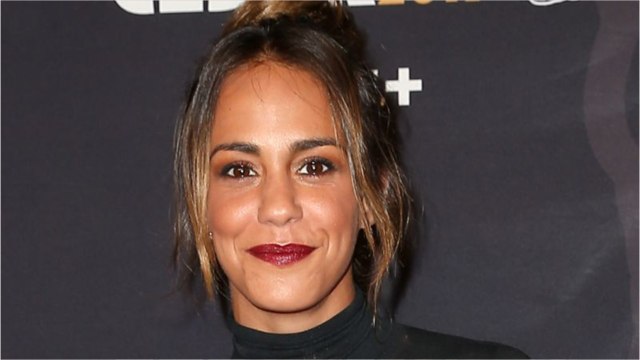 VOICI - Alice Belaïdi : sexy en brassière sur Instagram elle affole ses abonnés