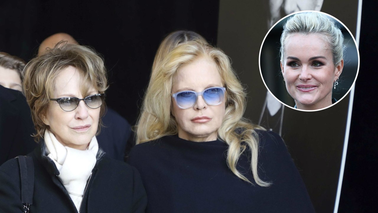 VOICI - Laeticia Hallyday charge violemment Nathalie Baye et Sylvie Vartan, les ex de Johnny