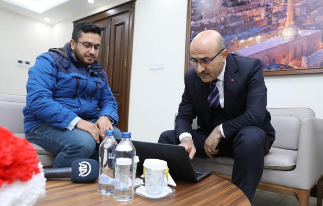 Vali Demirtaş, AA'nın "Yılın Fotoğrafları" oylamasına katıldı