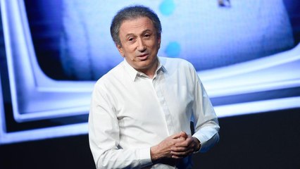 VOICI Michel Drucker a eu recours à la chirurgie esthétique : il explique pourquoi