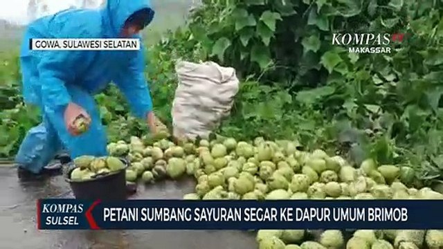 Petani Sumbang Sayuran Segar Ke Dapur Umum Brimob