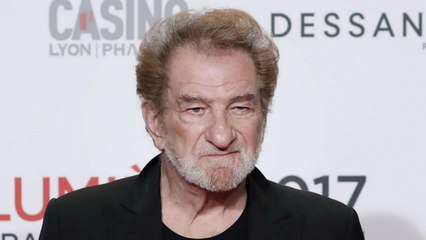 VOICI - Eddy Mitchell : l’étonnante raison pour laquelle il a recommencé à fumer