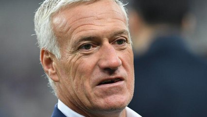 VOICI Didier Deschamps passe ses vacances avec une célèbre Miss France
